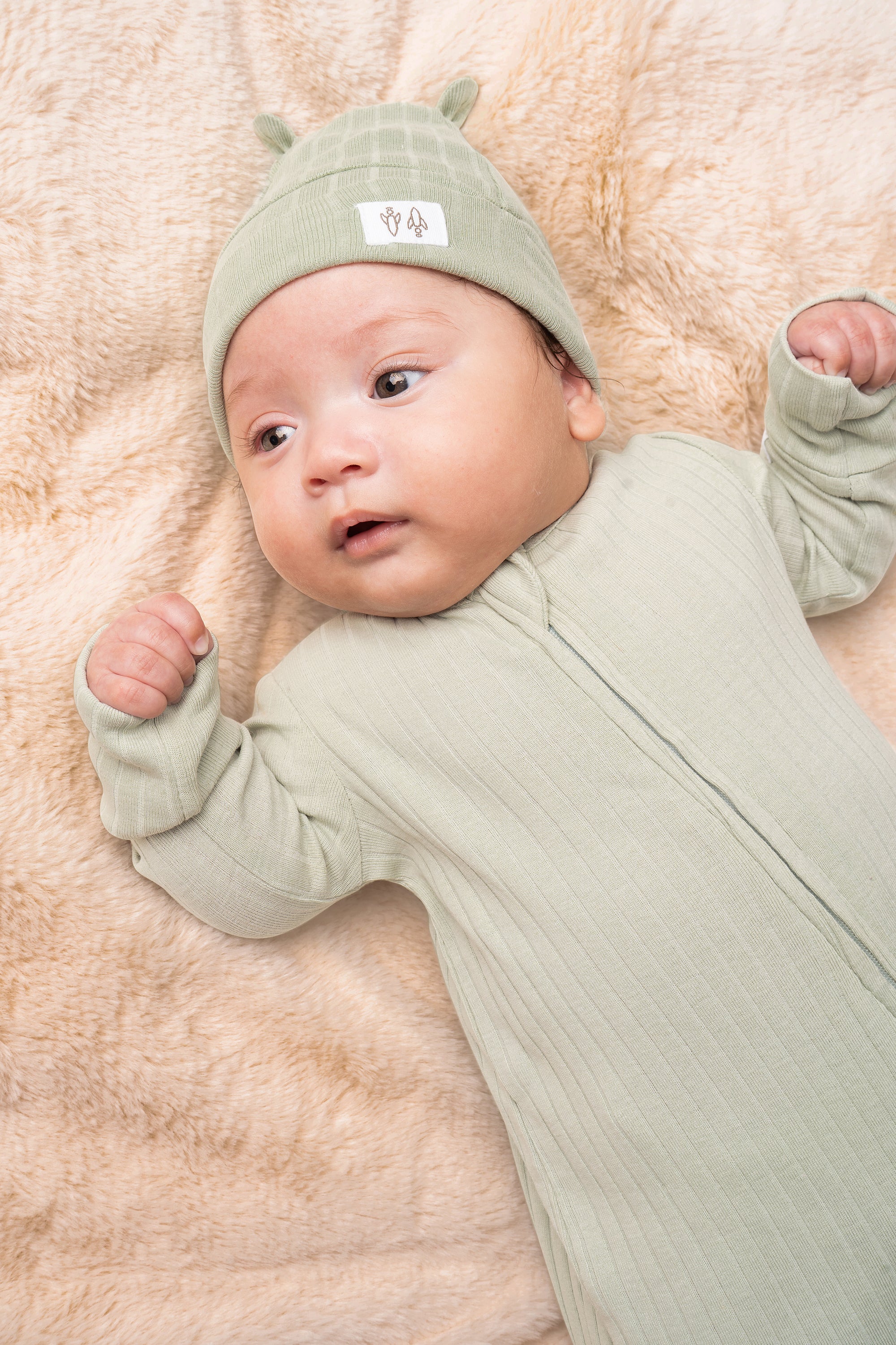 Remy Sage Organic Cotton Babygrow with Hat